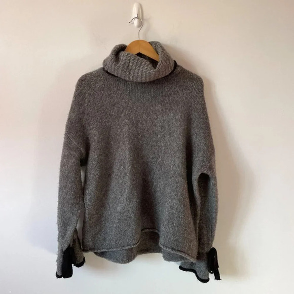 Zara Chunky Knit Turtleneck Oversized Sweater w Bow Tie Sleeve Grey Sz Small - Picture 4 of 9